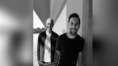 خناقة بين ميسي وزيدان على جناح ليفربول