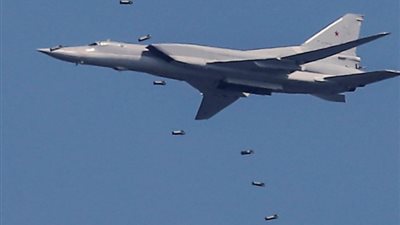 ردا على أمريكا.. روسيا تقرر نشر قاذفات نووية فى القرم