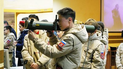 بعضهم فى سن الثامنة.. روسيا تدرب مليون طفل 