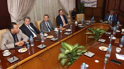 ميناء دمياط: شركة هولندية تعرض تعميق الممر الملاحي وحوض الدوران