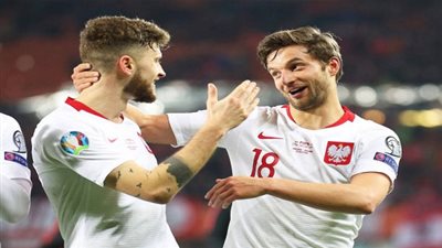 بياتيك يقود بولندا لفوز ثمين على النمسا في تصفيات أمم أوروبا