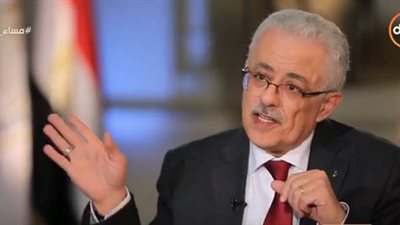 طارق شوقي يوجه رسالة مهمة للطلبة الذين لم يحصلوا على شريحة 