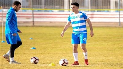 جروس يشيد بـ