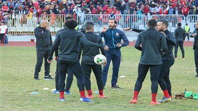 ثلاثي الأهلي يؤدون تدريبات تأهيلية قبل لقاء جمهورية شبين