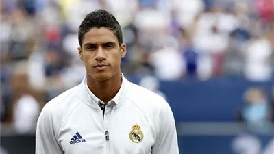 ريال مدريد يرد على أنباء رحيل فاران