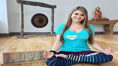 طالبة أميركية تنجو من الموت المحقق لتُقدم على الانتحار