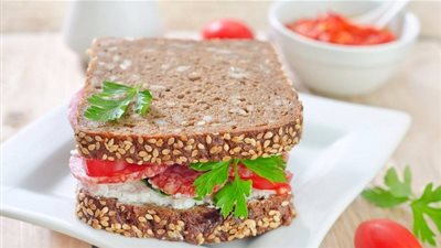 طريقة تحضير التوست بالجبنة والسلامي للدايت