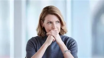 دراسة: المرأة تفكر في ترك عملها 17 مرة في العام