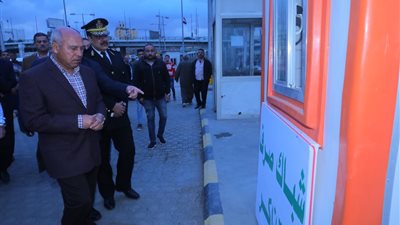 خلال جولته بمحطة مصر.. 