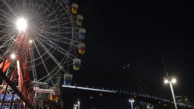 سيدني تغرق في الظلام لإحياء 