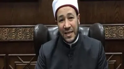 أمين الفتوى يوضح حكم الشرع في شرب الخمر لذوبان حصوات الكلي