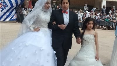 مطالبات بتحويل إدارة مدرسة بشبرا للتحقيق بعد عرض حفل الزفاف (صور) 