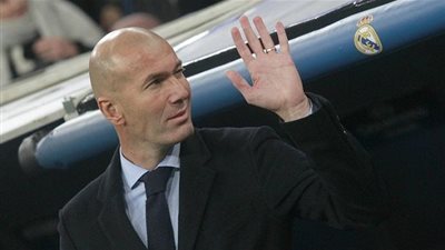 خطوة مفاجئة تقرب ريال مدريد من صفقة يعشقها زيدان