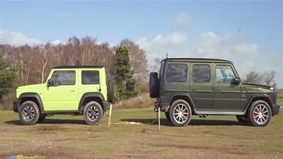 تحدي مثير بين سوزوكي جيمني ومرسيدس AMG G63 في شد الحبل (فيديو)