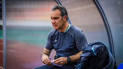 مفاجأة.. الأهلي يضحي بالهداف بأمر لاسارتي