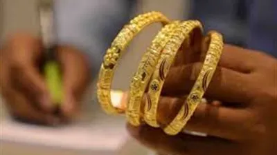 الذهب ينخفض بعد ارتفاع الدولار بفعل تحسن الأحوال التجارية  