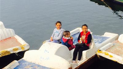 إقبال كثيف على الحدائق العامة بنطاق حي غرب المنصورة للاحتفال بيوم اليتيم