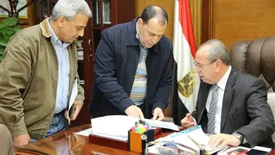 محافظ كفرالشيخ يوجه إنذار ومهلة أخيرة لشركة النقل البري لسداد المستحقات المالية