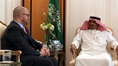 وزير الحج والعمرة يستقبل القنصل الأمريكي