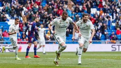 ريال مدريد يحدد بديل بنزيما للتعاقد معه