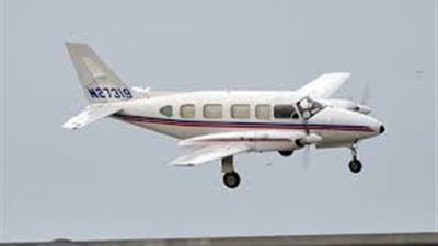 سقوط طائرة على ملعب بيسبول في أمريكا