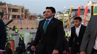 وصول وزير الرياضة إلى الأهرامات لحضور مراسم قرعة أمم إفريقيا