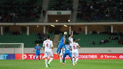 الزمالك يربط صرف المكافآت باستعادة الصدارة من الأهلي