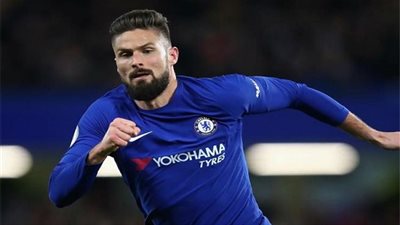 جيرو يتغزل في مدافع ليفربول