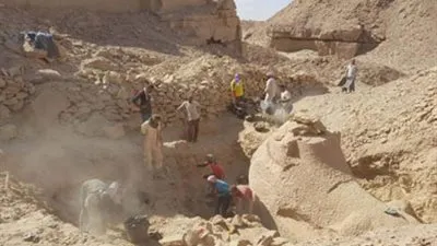  تفاصيل اكتشاف مقبرة 