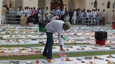 الاستغناء عن الكبسة والتعاقد مع المطابخ لتحسين مشروع إفطار صائم