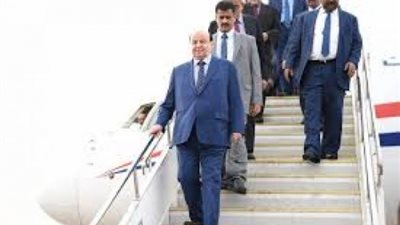الرئيس اليمني يصل من السعودية لحضور الجلسة البرلمانية الأولى
