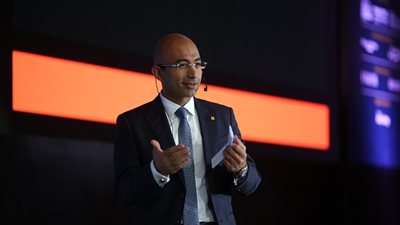 ياسر شاكر: الشركات المليارية أصبحت امبراطوريات اقتصادية جديدة تحكم العالم