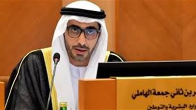 عاجل.. تصريح مهم من وزير الموارد البشرية بالإمارات بشأن العمالة المصرية