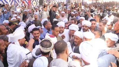 إنهاء الخصومة رقم 109 بين أبناء العمومة آل تمساح وآل محسب بمركز نقادة