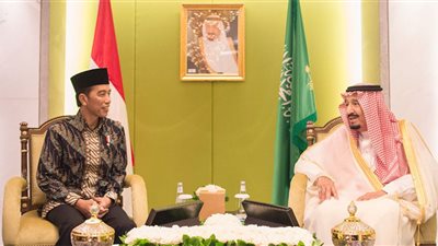 الرئيس الإندونيسي يسجل حديثا أخويا مع خادم الحرمين