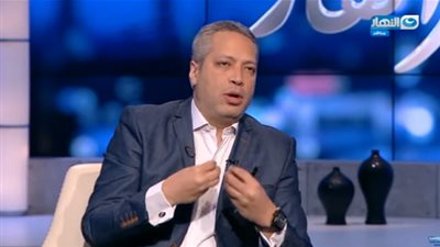 تامر أمين: العلاقات عن طريق الإنترنت أغلبها 