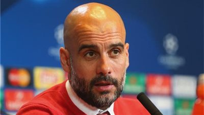 جوارديولا يفتح النار على حكم مباراة مانشستر سيتي وتوتنهام