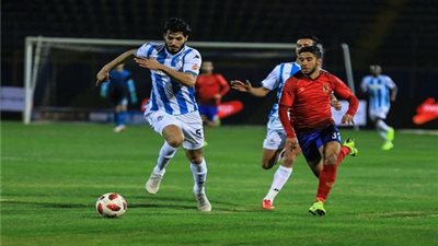 الصراعات المعقدة في مباراة الأهلي وبيراميدز