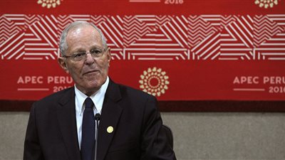 القضاء يأمر بسجن رئيس بيرو السابق ثلاث سنوات قبل محاكمته