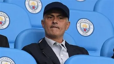 جوزيه مورينيو يتطلع لمقامرة مانشستر سيتي وتوتنهام