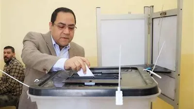 صالح الشيخ يدلي بصوته في الاستفتاء على تعديل الدستور