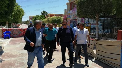 رئيس جمعية الاستثمار السياحي بالبحر الأحمر يدلي بصوته وسط حشد من العاملين بالسياحة (صور) ‎