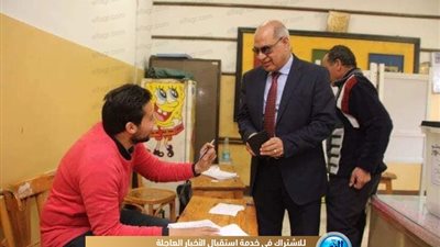 رئيس جامعة كفرالشيخ يدلي بصوته في الاستفتاء على تعديلات الدستور