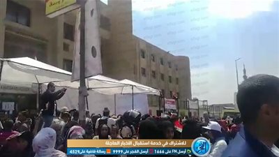 فرحة بين المواطنين خلال استفتاء الدستور بمدينة نصر (فيديو)