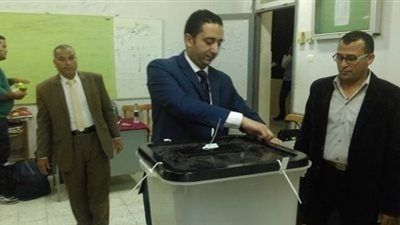 190 لجنة في الأقصر تغلق أبوابها بعد انتهاء اليوم الأول للاستفتاء 