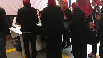 إقبال كثيف من الجالية المصرية بميلانو على استفتاء التعديلات الدستورية‎