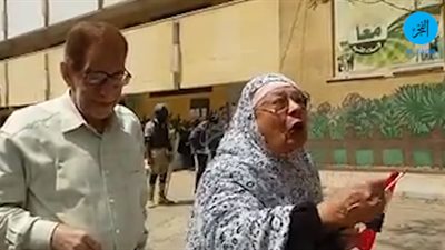 مسنة: حافظوا على بلادكم 