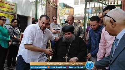 مطران أسيوط يدلي بصوته في التعديلات الدستورية ويحث المواطنين على المشاركة (صور)