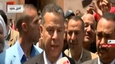 محافظ بني سويف: إقبال المواطنين على الاستفتاء يؤكد شعورهم بالتنمية