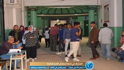 إقبال شبابي على لجان الاستفتاء بالمنيا  (فيديو وصور)
